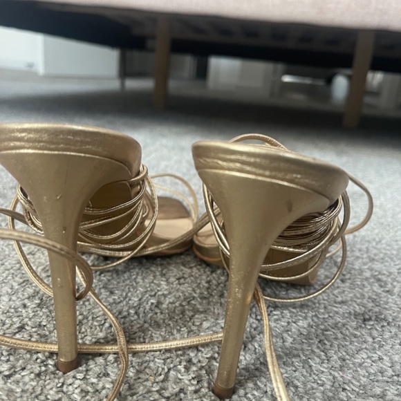Vince Camuto Natola Gold Strap Up Sandal - Picture 5 of 5